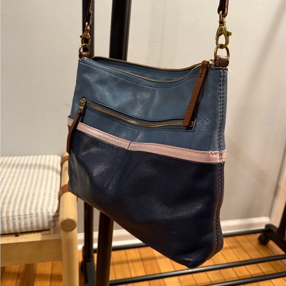 Fossil Stylish Blue  Leather Shoulder Bag like new !